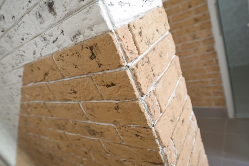 Гипсовая плитка угол