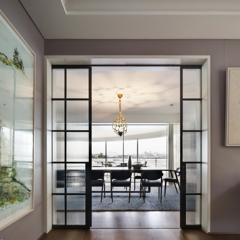 Раздвижные двери со стеклом