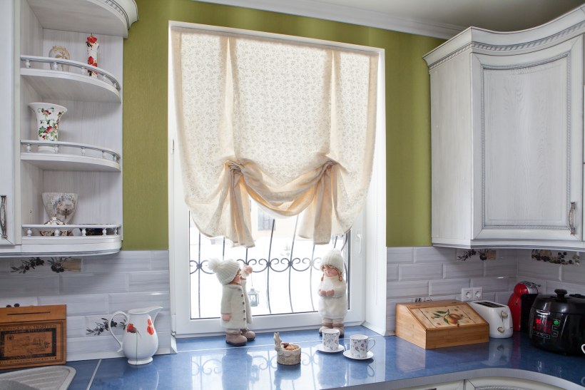 Полка в деревенском стиле на кухню