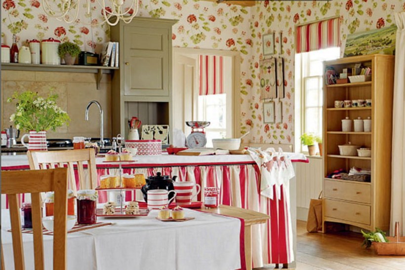 Кухня со шторками вместо дверок