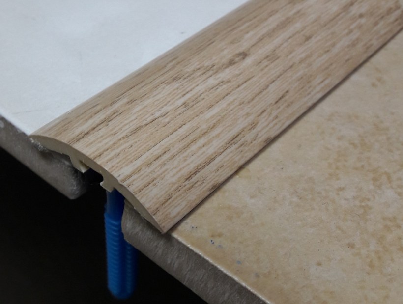 Порожек линолеума танго