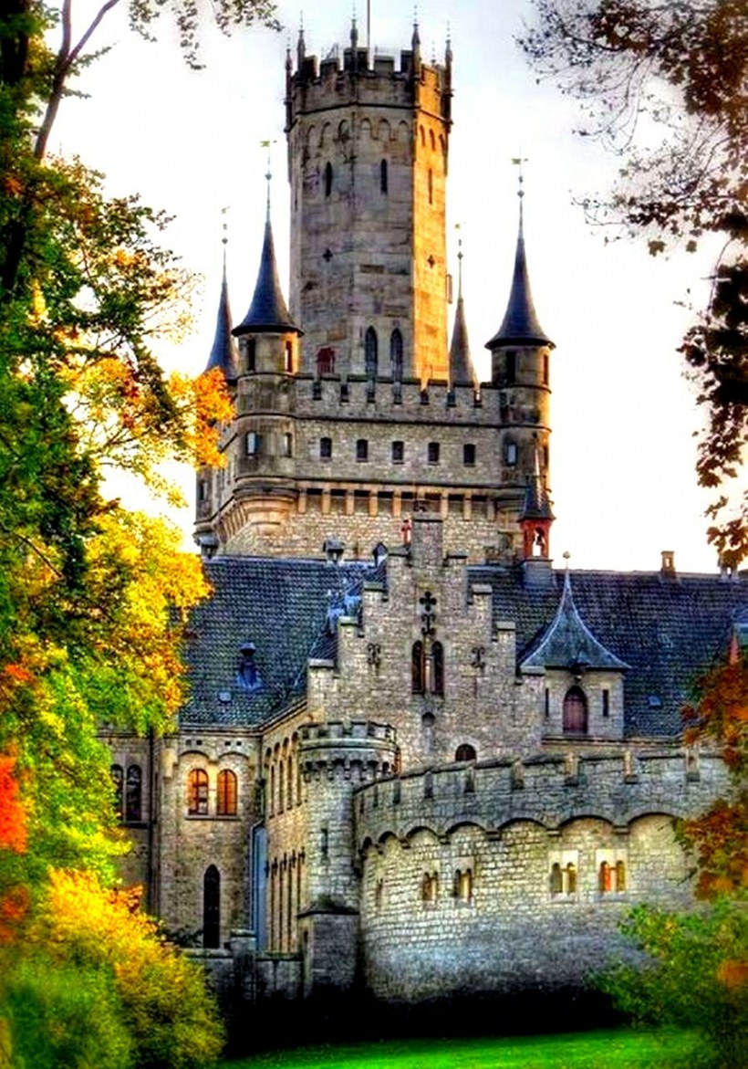 Готическое здание Румыния