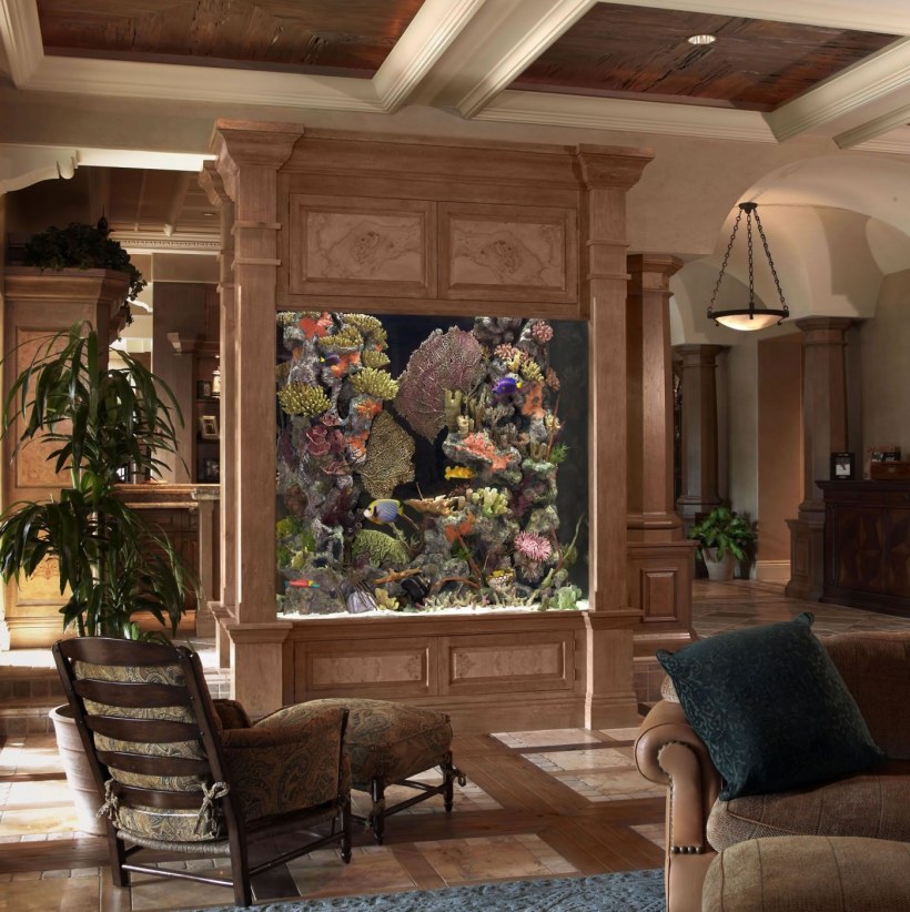 Встроенный аквариум