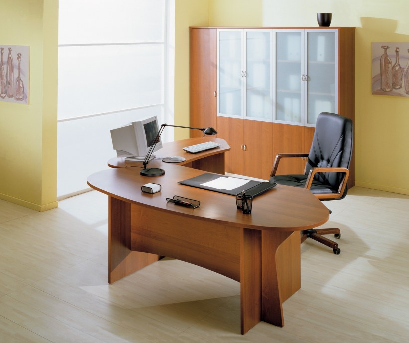 Расстановка мебели в кабинете директора