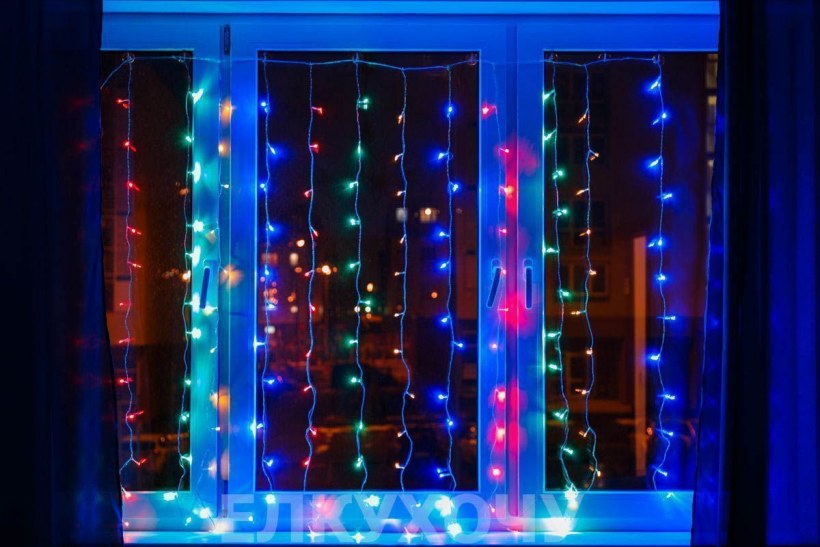 Светодиодная Новогодняя гирлянда штора 1,5х1,5м белая