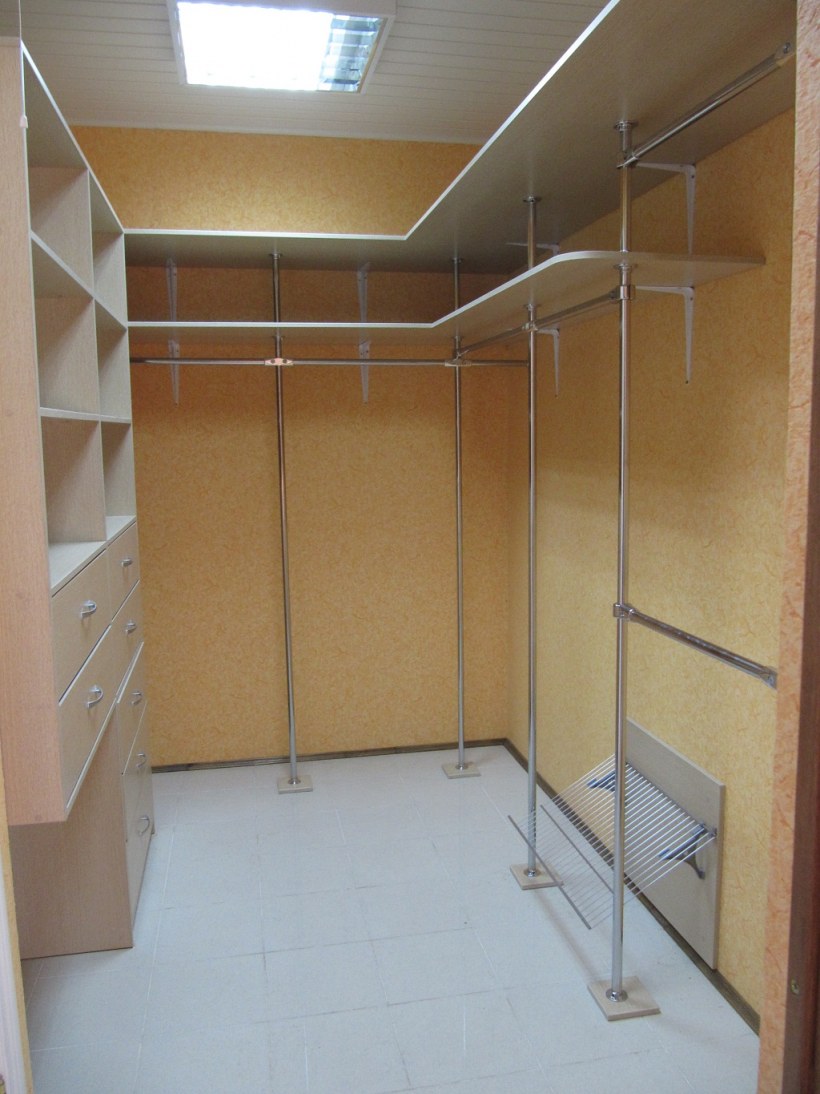 Кладовка гардеробная 2 кв.м в хрущевке