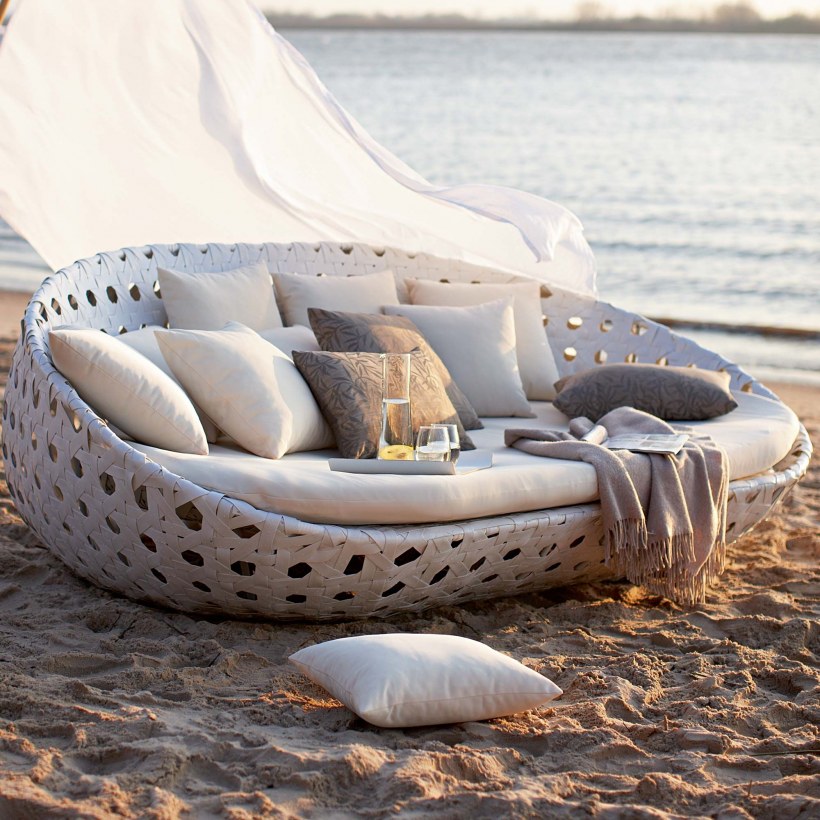 Пляжный диван дерево