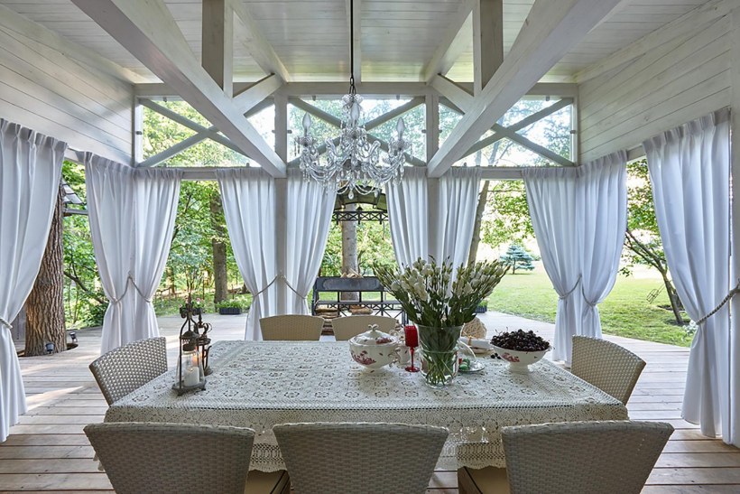 Крыльцо с террасой