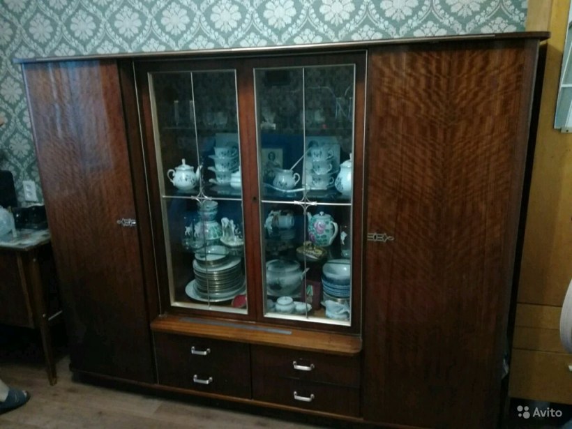 Сервант Засниц