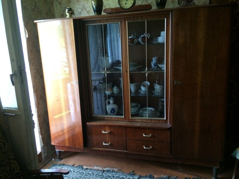 Шкаф-сервант Хельга ГДР