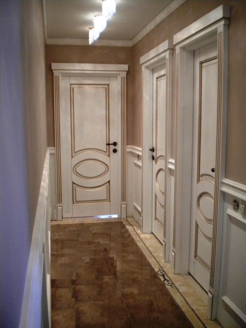 Расположение дверей в коридоре