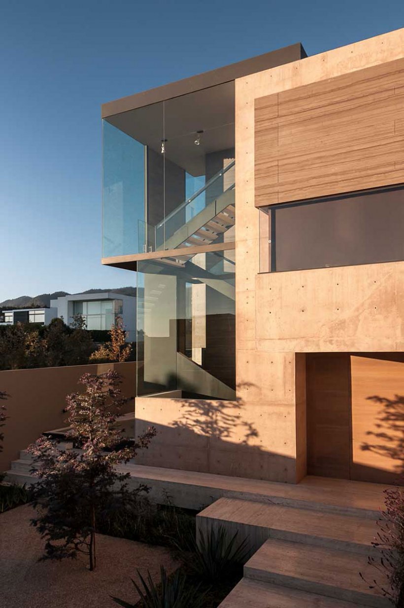 Rocca House by Larsen