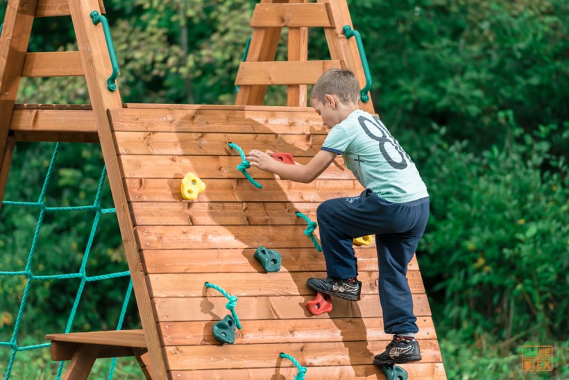 Выше всех победа Зарница детская площадка