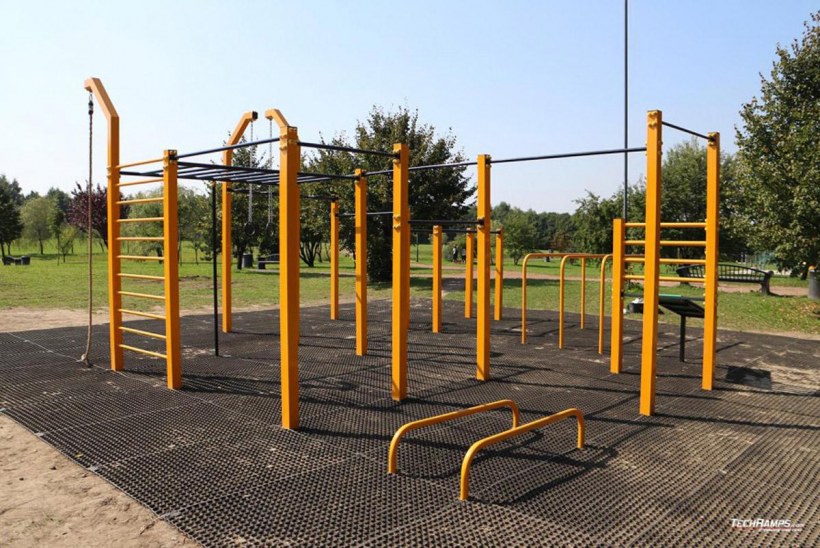 Уличные спортивные площадки