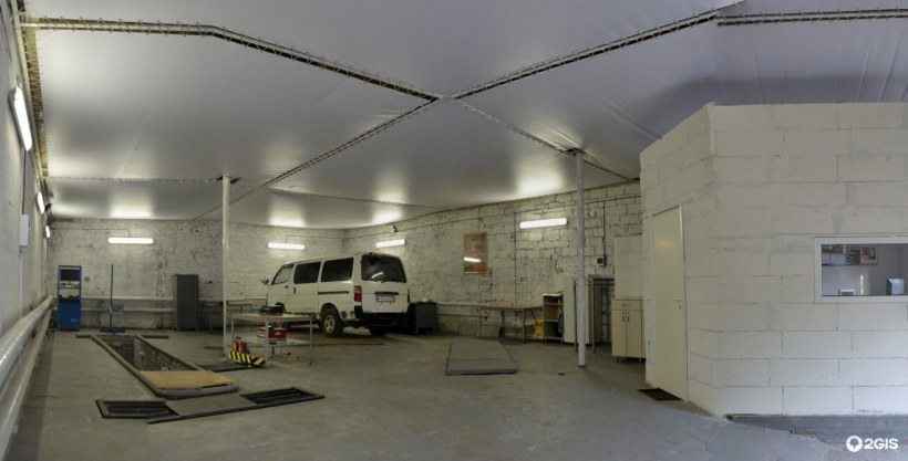 Многофункциональное здание с мойкой