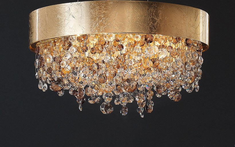 Натяжной потолок с подсветкой