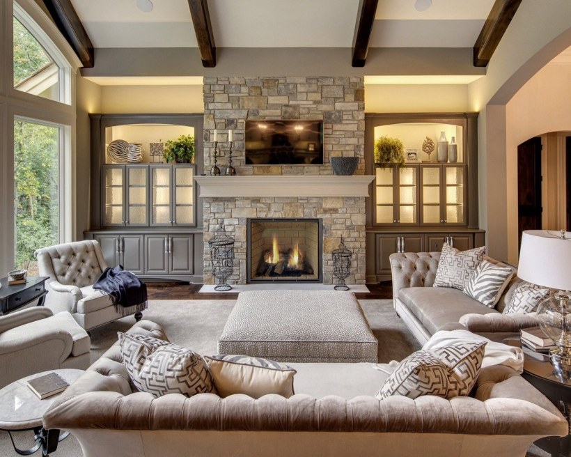 Гостиная с камином