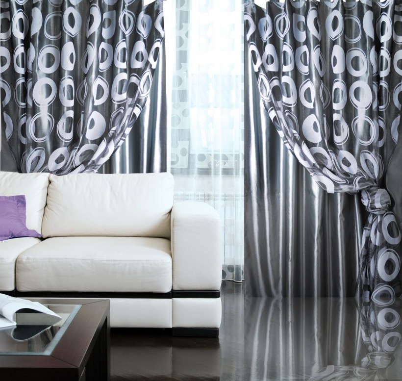 Серые шторы в интерьере