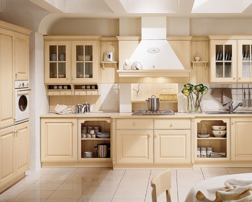 Кухня ванильного цвета