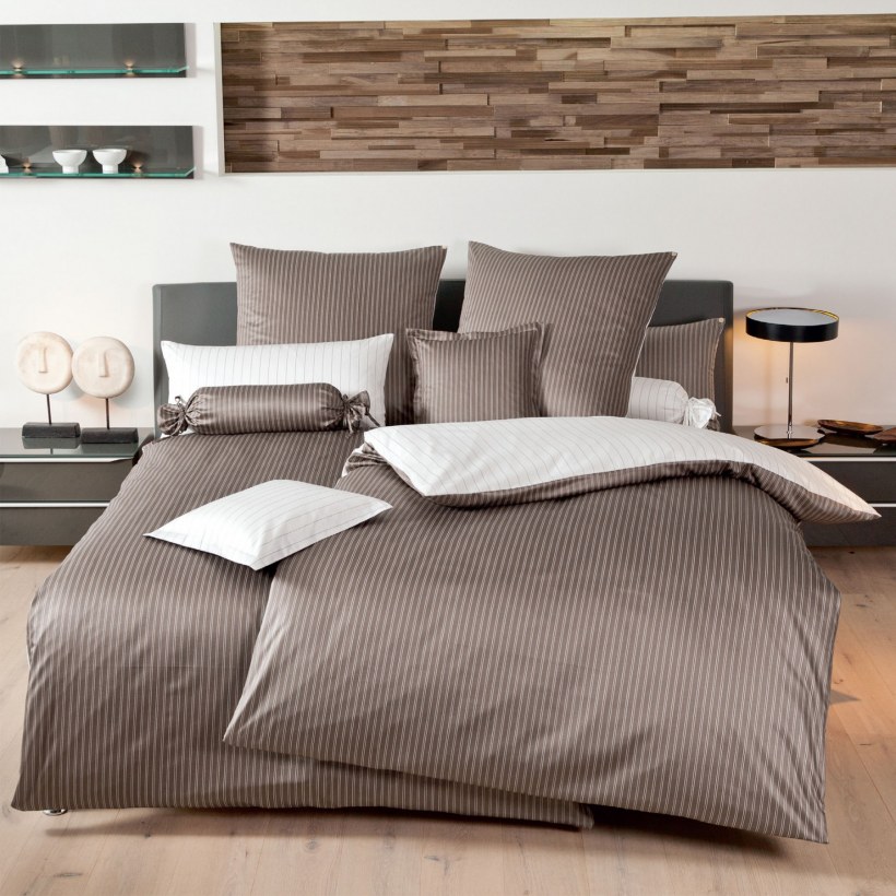 Покрывало из льна на кровать