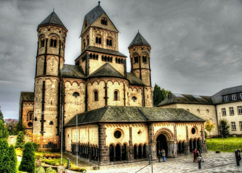 Собор в Солсбери (1220—1270)