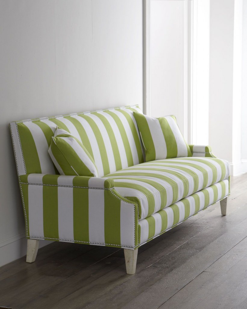 Мягкая мебель в полоску