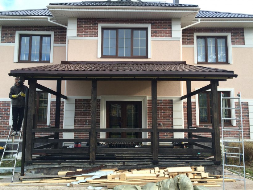 Веранда из металла пристроенная к дому