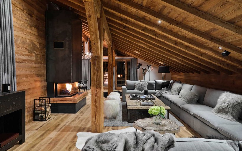 Камин на мансарде