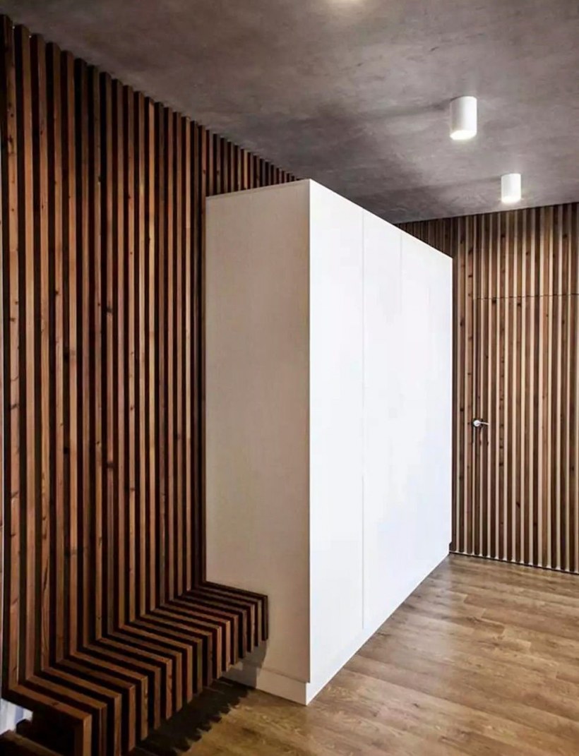 Отделка деревянными рейками