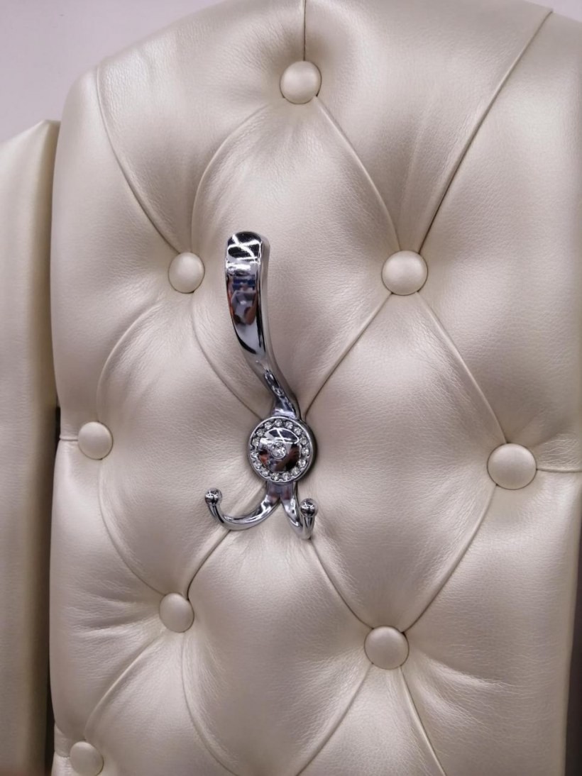 Вешалка с каретной стяжкой Версаль