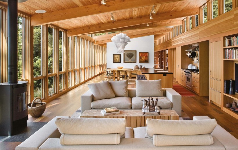 Современный деревянный интерьер