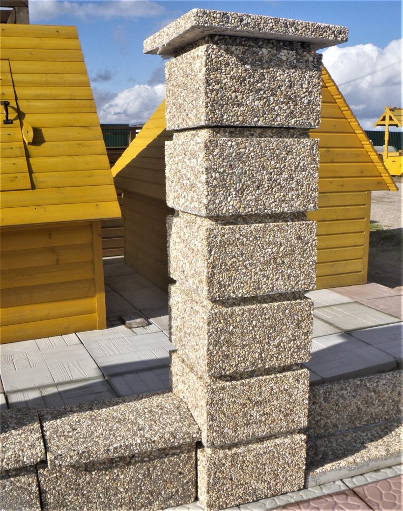 Заборный блок 300x300x200