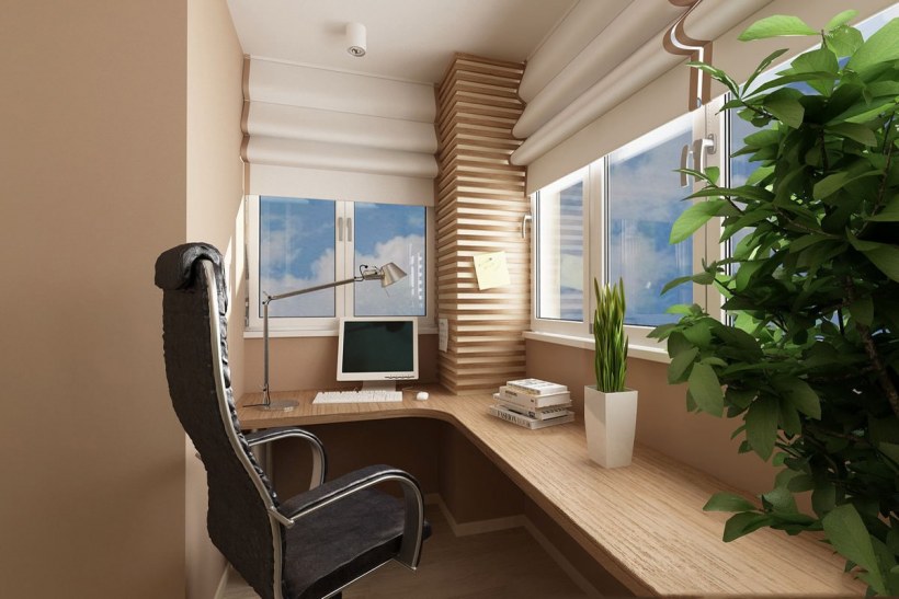 Интерьер кабинета на балконе