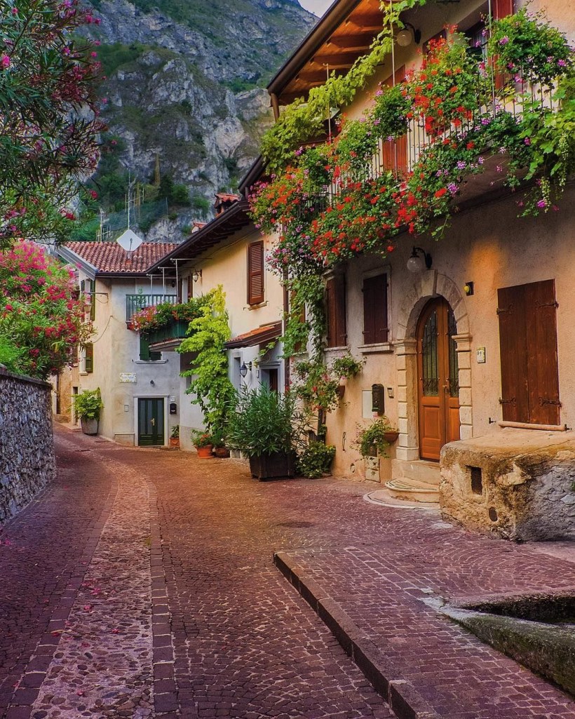 Уютная деревушка в Италии