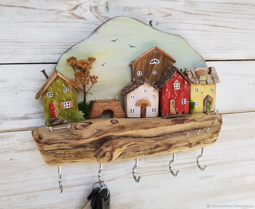 Ключница деревянная домик