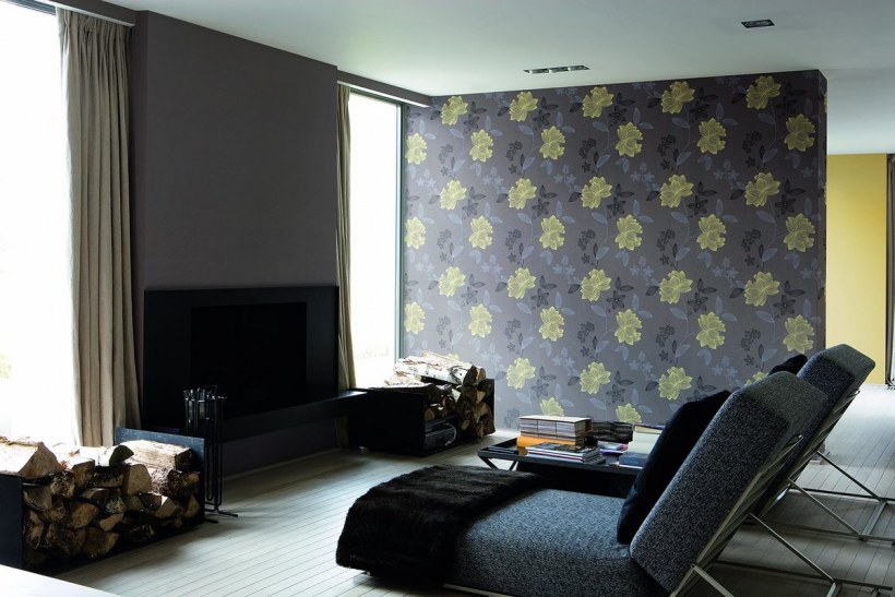 Разные обои в комнате