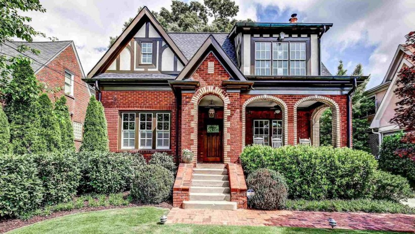 Дом в Лондоне в Тюдоровском стиле