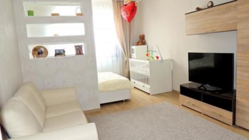 Гостиная комната в однушке