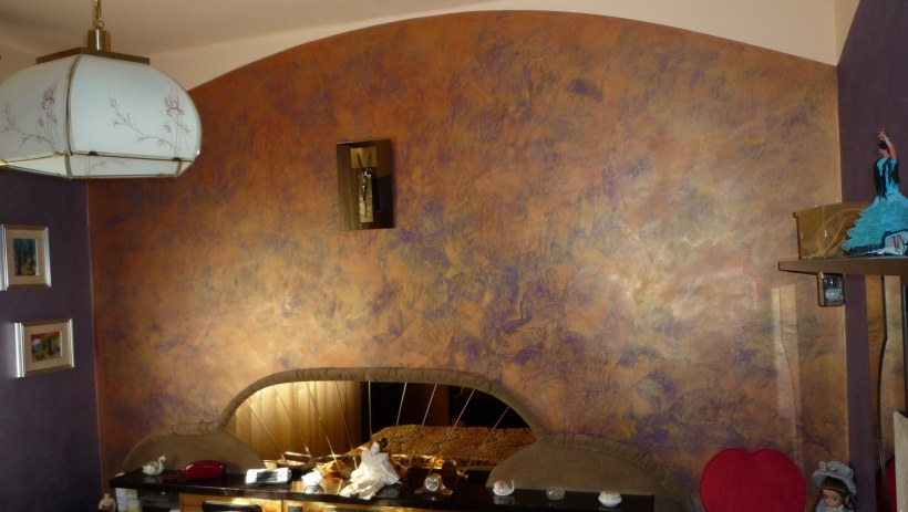 Серая штукатурка в интерьере