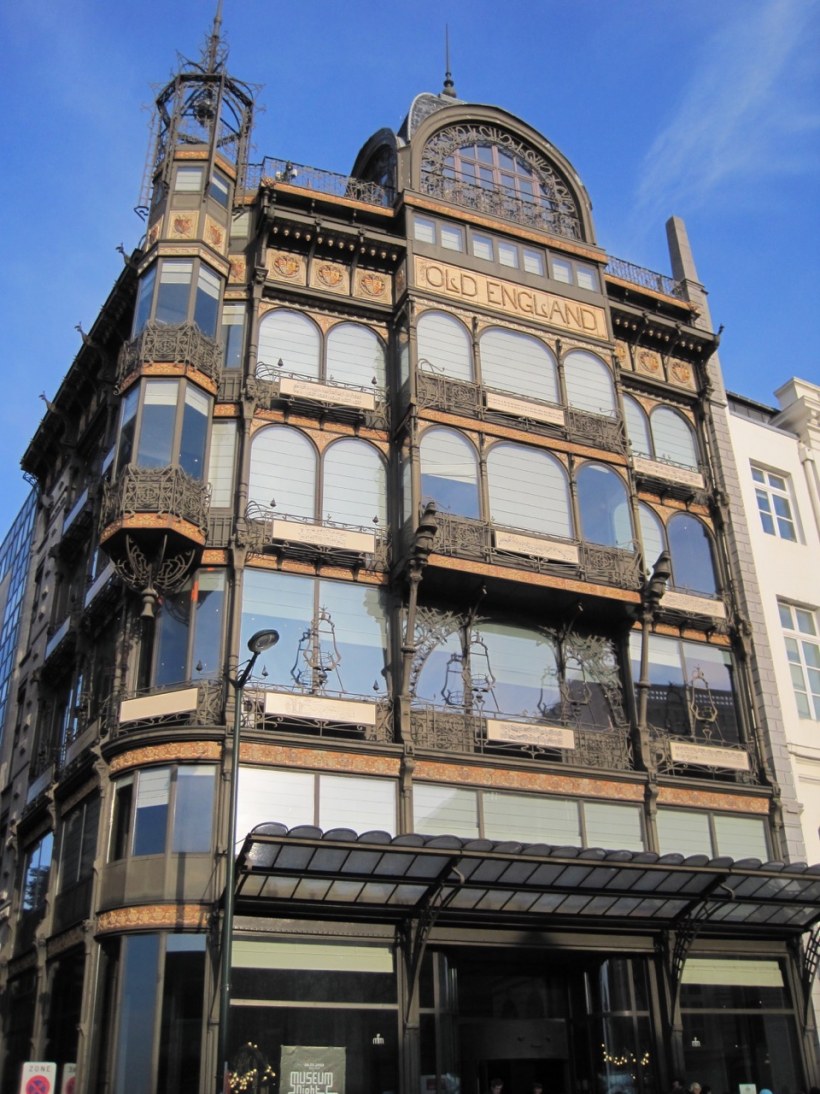 Ар нуво в Англии