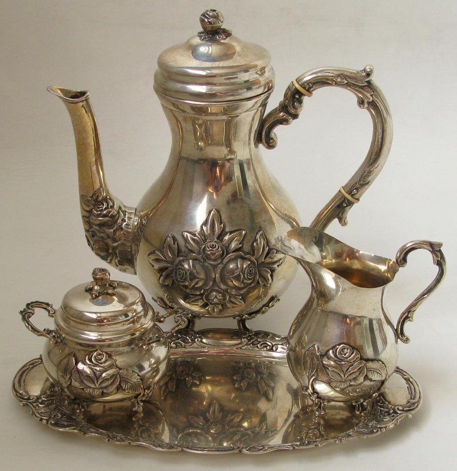 Красивая металлическая посуда