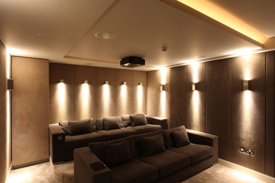 Освещение в кинотеатре