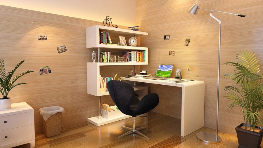 Компьютерная зона в комнате