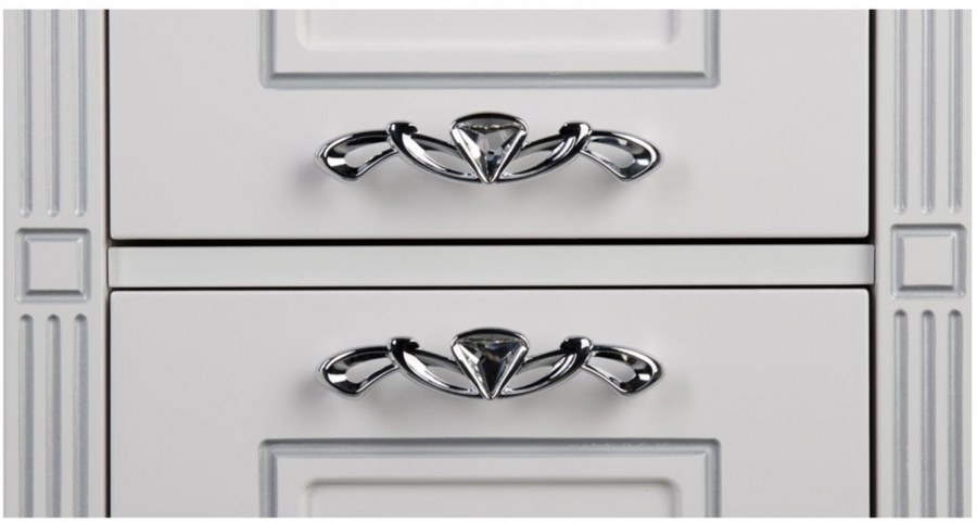 Паола Акванет пенал