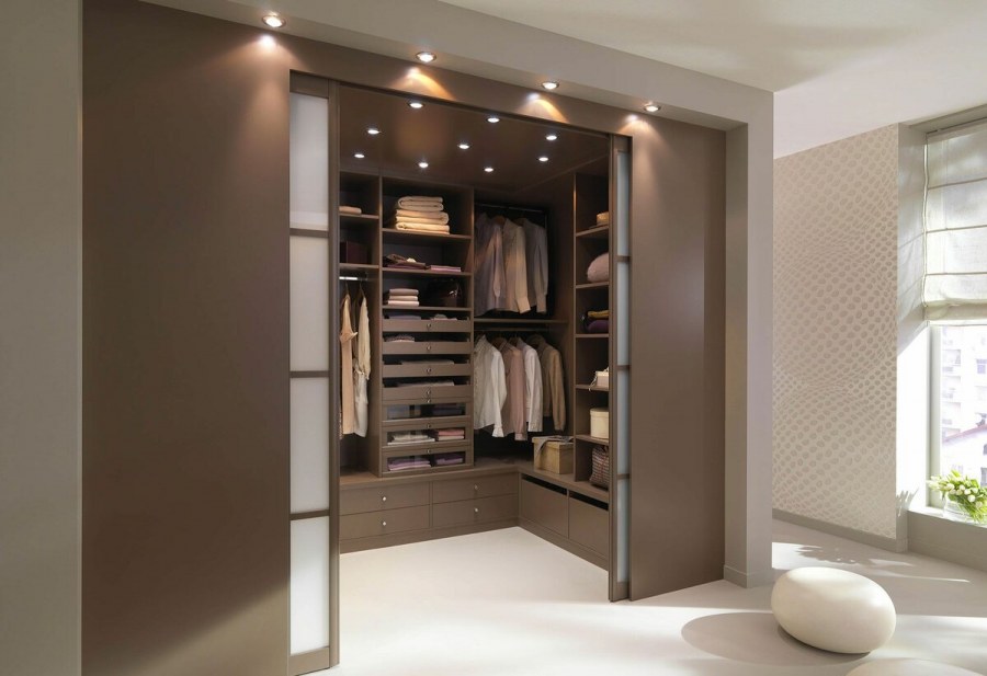 Встроенные гардеробные в спальне