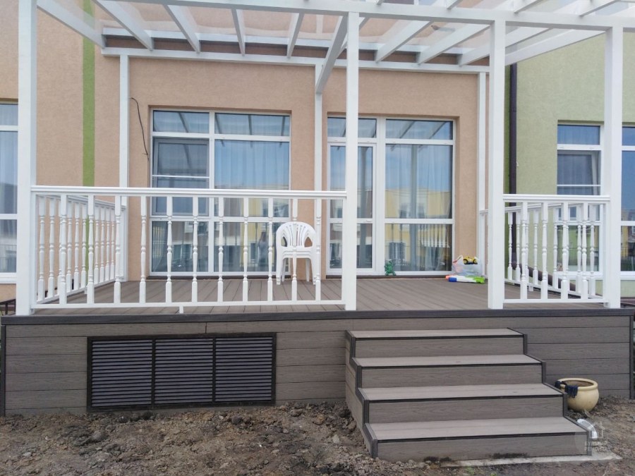 Веранда к таунхаусу