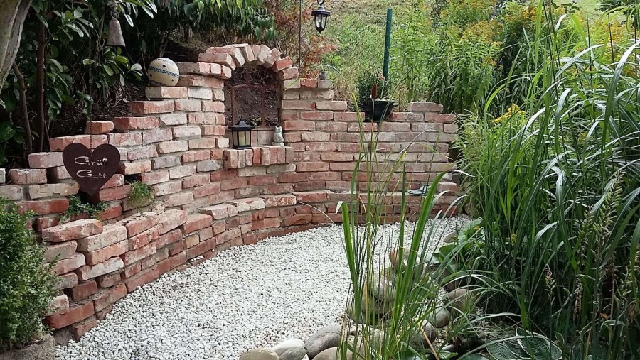 Декоративные развалины на дачном участке