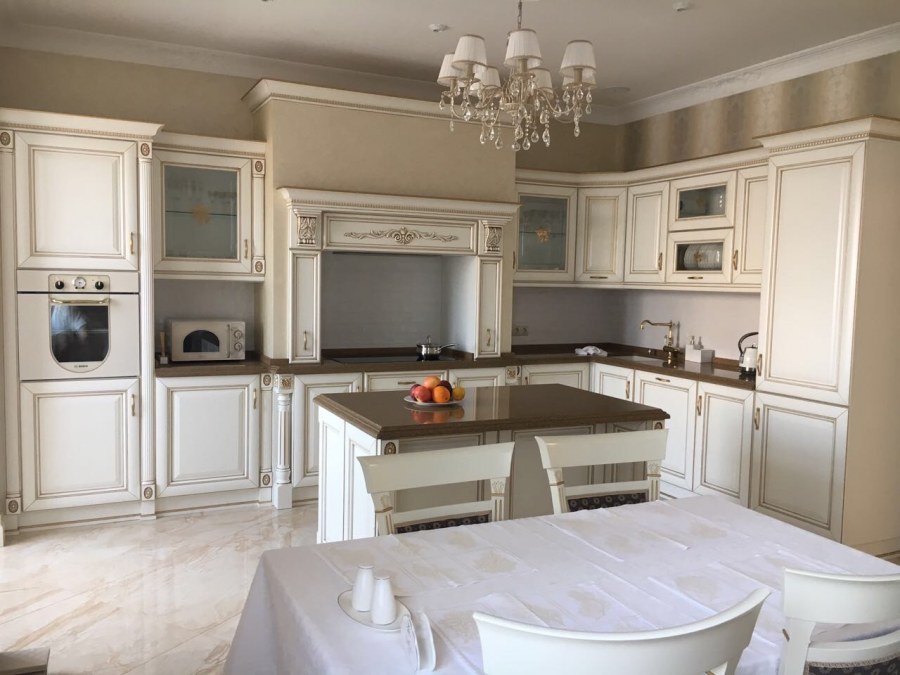 Монтебьянко кухня