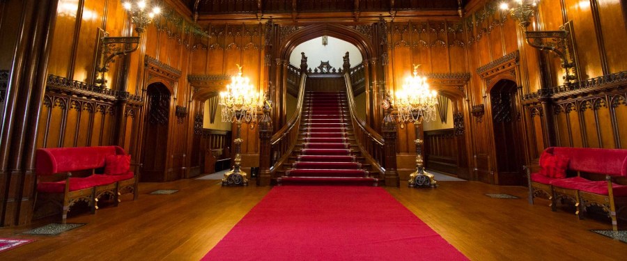 Зал средневекового замка