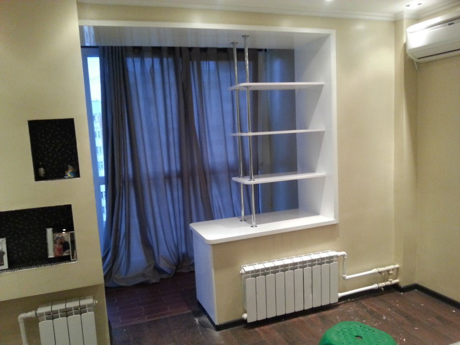 Балконная барная стойка